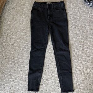 Women's High Rise Black Skinny Jeans